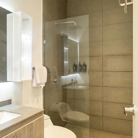 Amara Habibi By Wynwood House Apartment *